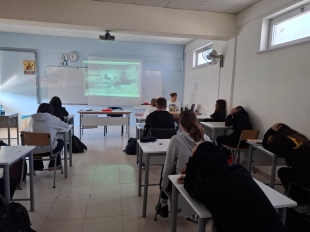 Mnimi Politexniou 104